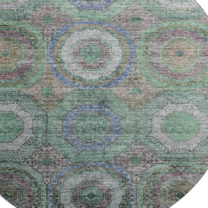 HomeRoots 8' X 10' Green And Gray Geometric Area Rug - Washable, UV-Protected, Durable for High-Traffic Areas 716489
