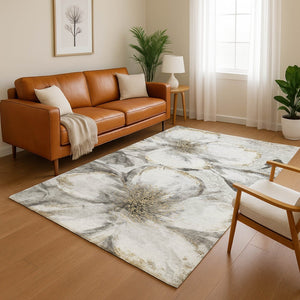 HomeRoots 8' Silver And Gray Floral Washable Round Rug - Family-Friendly, UV Protected, Durable Home Decor 716662