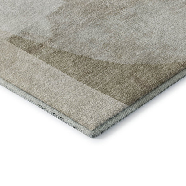 HomeRoots 8' Beige and Ivory Abstract Round Rug – Stylish, Washable, UV-Protected, Perfect for High-Traffic Areas 716680