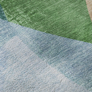 HomeRoots 8' Vibrant Green and Teal Abstract Round Rug – Washable, UV Protected, Stain Resistant & Non-Slip! 716698