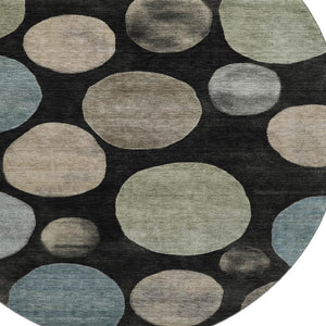 HomeRoots 8' X 10' Stylish Black and Taupe Geometric Area Rug - Washable, UV Protected, Ideal for Families! 716807
