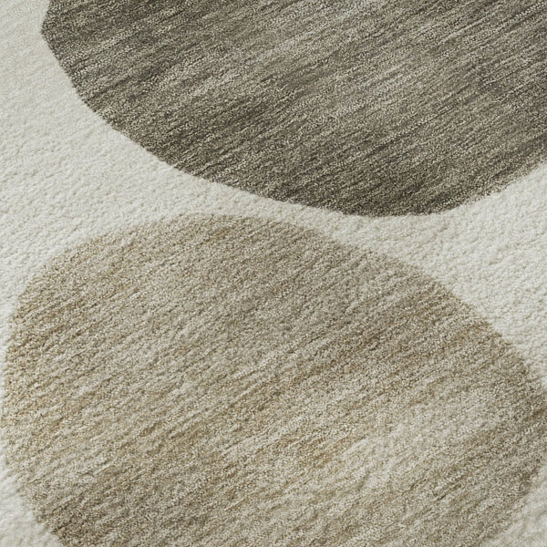 HomeRoots 8' Ivory and Teal Geometric Washable Round Rug - UV Protected, Stain Resistant, Perfect for Homes 716824