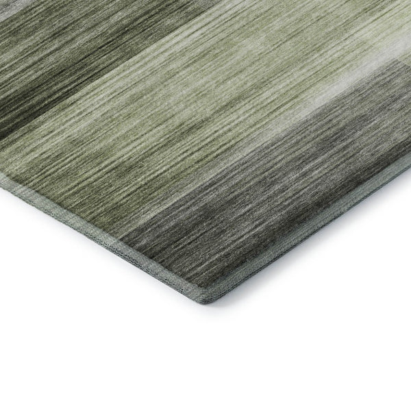 HomeRoots 8' Green And Ivory Striped Washable Round Rug – Durable UV-Protected Design for Homes with Kids & Pets 717251