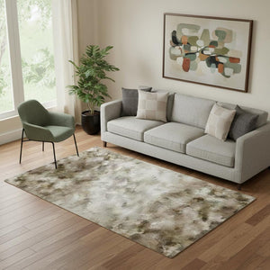 HomeRoots 8' Beige and Gray Abstract Round Rug – Washable, Stain Resistant, UV Protected for Active Homes 717317