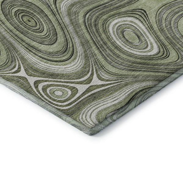HomeRoots 8' Sage and Ivory Geometric Washable Round Rug – Durable, UV-Protected, Perfect for Homes with Pets! 717696