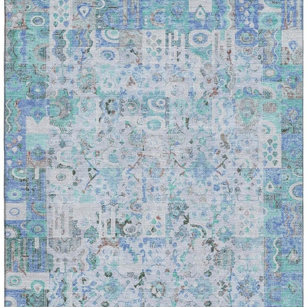 HomeRoots 8' Blue and Ivory Patchwork Washable Round Rug - UV Protected, Stain Resistant, Durable Design for Homes 717758