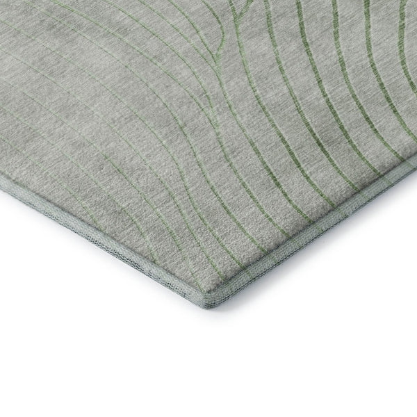 HomeRoots 8' Sage and Silver Abstract Washable Round Rug - Durable, UV-Protected, Family-Friendly Design! 718076