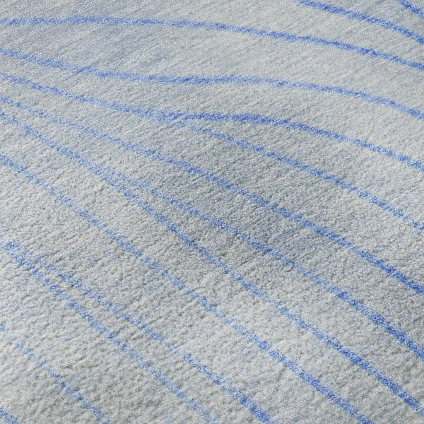 HomeRoots 8' Blue Abstract Washable Round Rug with Silver Accents, UV Protection & Stain Resistance for All Spaces 718094