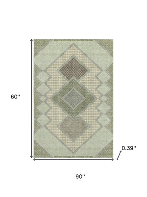 HomeRoots 8' Green and Gray Geometric Round Rug - Washable, UV-Protected, Stain-Resistant for Busy Homes 718295