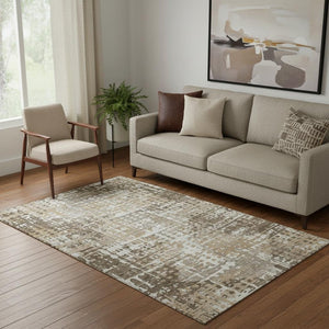 HomeRoots 8' Brown and Beige Geometric Washable Round Rug - Durable, UV-Protected, Perfect for Busy Homes! 718379
