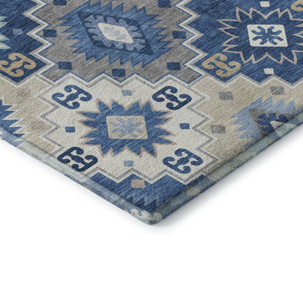 HomeRoots 8' Blue and Beige Geometric Washable Round Rug with UV Protection - Stylish, Durable, and Easy Care! 718644