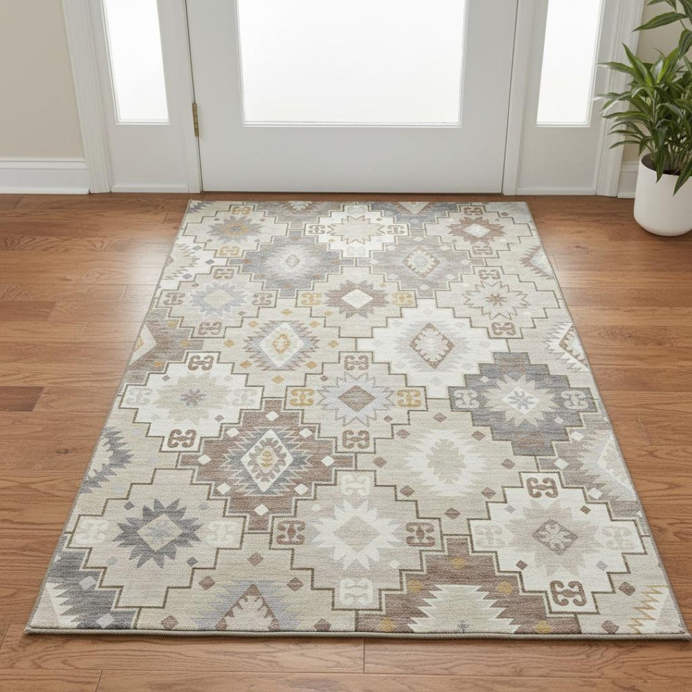 HomeRoots 5' X 8' Ivory and Gray Geometric Washable Area Rug - Stain-Resistant, UV Protected, Family-Friendly! 718655