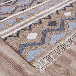 HomeRoots 4' X 6' Blue and Beige Hand-Woven Jute Area Rug - Eco-Friendly Coastal Charm for Every Room 718973