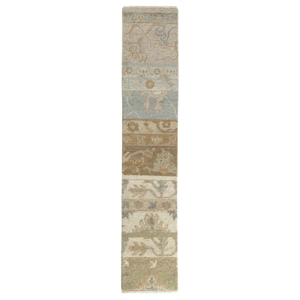 HomeRoots 8' X 10' Hand-Tufted Wool Area Rug in Light Gray & Beige - Floral Design for Cozy Living Spaces 719020