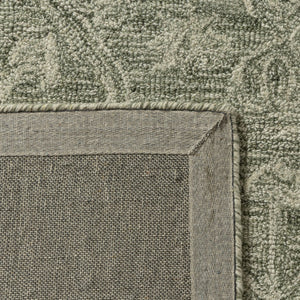 HomeRoots 5' Hand-Tufted Wool Floral Round Rug in Green and Ivory – Timeless Charm for Any Space! 719026