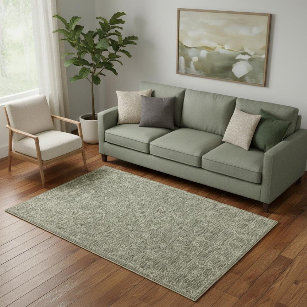 HomeRoots 5' Hand-Tufted Wool Floral Round Rug in Green and Ivory – Timeless Charm for Any Space! 719026