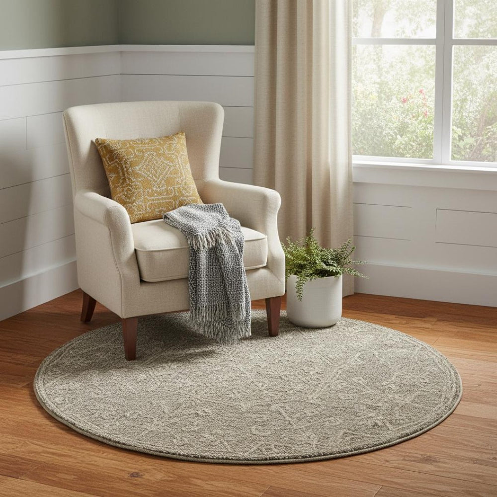 HomeRoots 8' Brown and Tan Hand-Tufted Wool Runner Rug - Timeless Floral Charm for Hallways and Entryways 719031