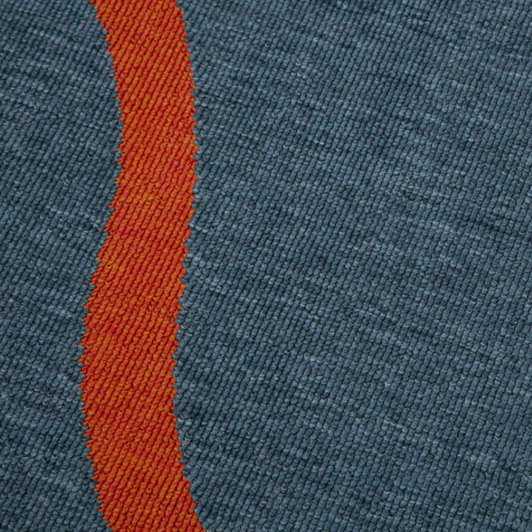 HomeRoots 5' Modern Abstract Area Rug in White, Blue & Red – Durable, Stylish, Perfect for High-Traffic Areas! 719078