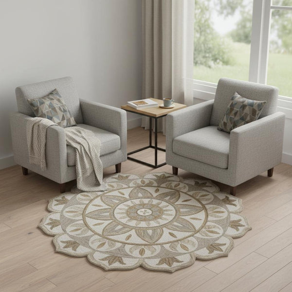 HomeRoots 5' Hand-Tufted Wool Medallion Round Rug in Soft Ivory and Beige – Artisan Crafted Comfort & Style 719091