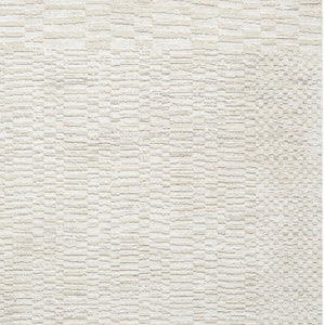 HomeRoots 4' Cream and Silver Abstract Area Rug - Modern Geometric Design, Durable, Easy Care for Any Space 719113