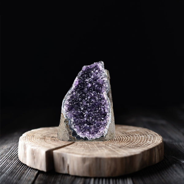 HomeRoots 7" Purple Glass Crystal - Hand-Finished Art Piece for Elegant Décor, Perfect Gift for Any Occasion 719306