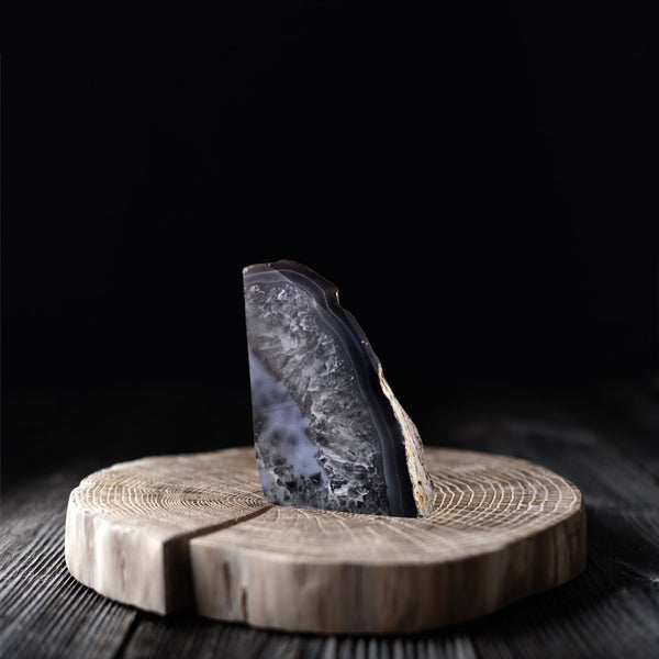 HomeRoots 8" Gray Glass Crystal Sculpture - Hand-Finished Elegant Décor for Stylish Home Accents and Gifts 719324