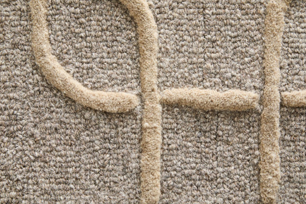 8 Foot by 10 Hand Tufted Wool Floral Rug in Plush Cut Pile for Any Room