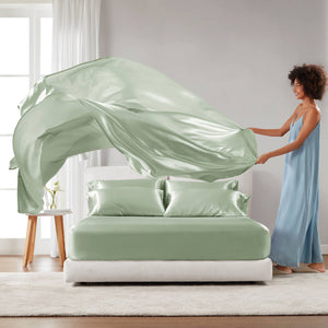 English Elm 4 Luxury Satin Twin Sheet Set - 100% Polyester, Soft Smooth 90g Finish, Deep Pocket Fit & Breathable Comfort Sage 11.81 L x 9.84 W x 3.15 H B035P319699