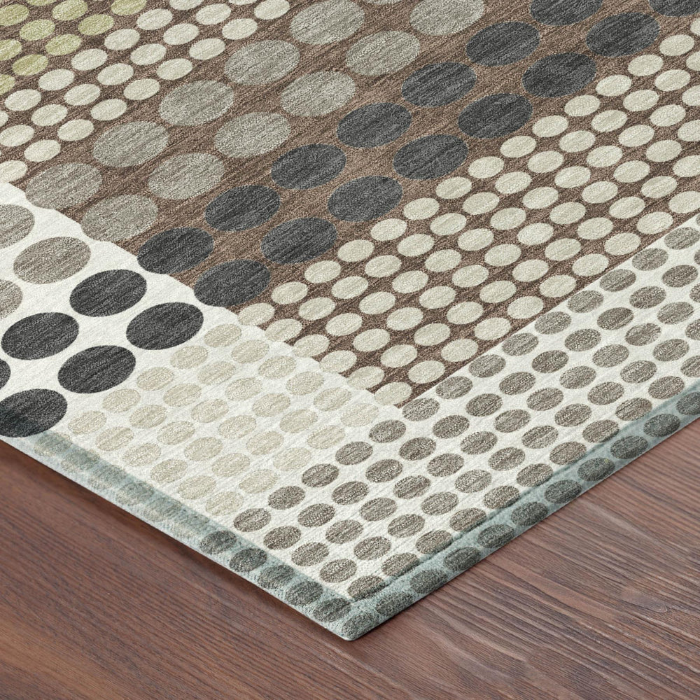 HomeRoots Geometric Polyester Area Rug Washable Indoor Outdoor Use Taupe Gold Tones Durable 5' x 8' 725096