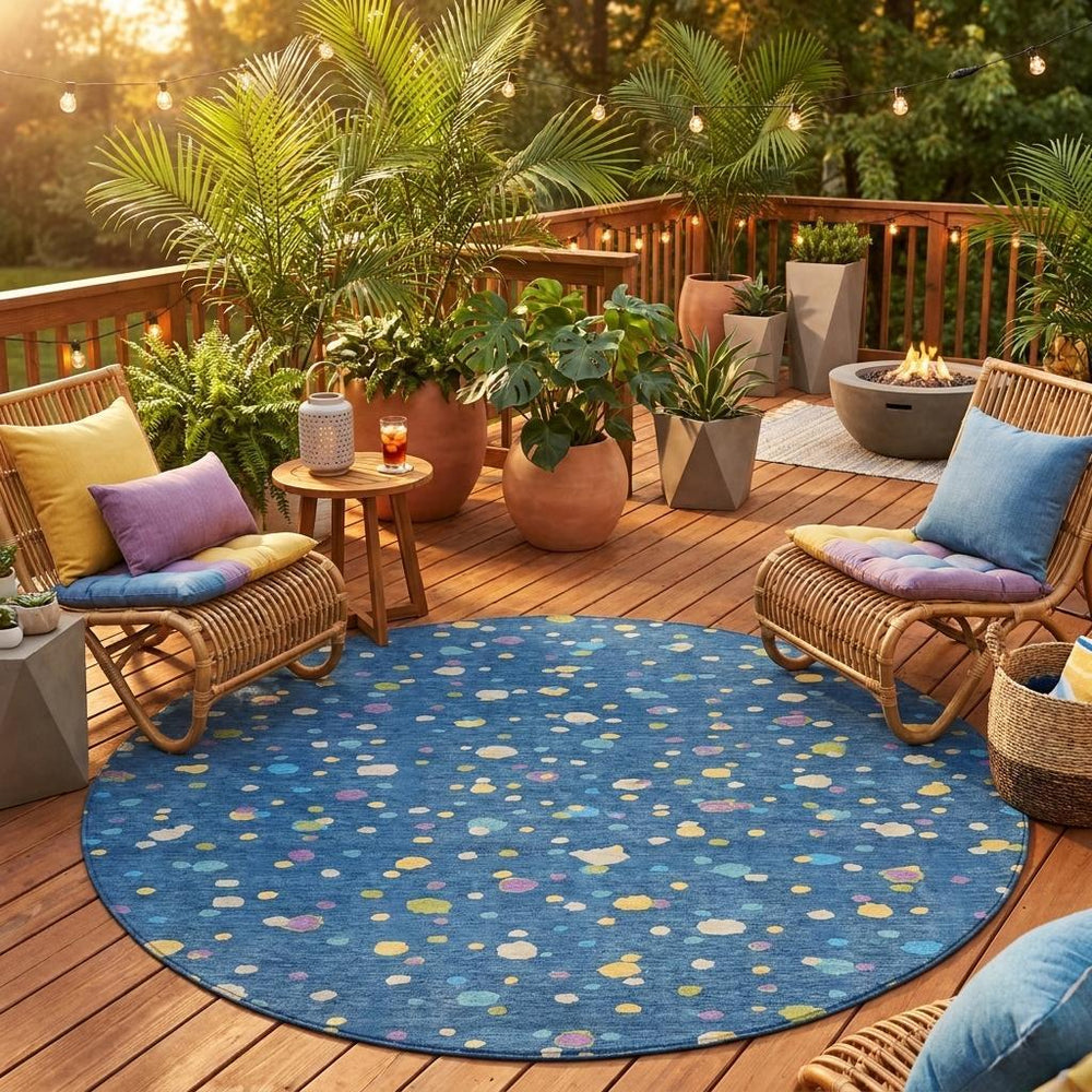 8 Foot Round Geometric Polyester Area Rug Washable Indoor Outdoor Navy Ivory