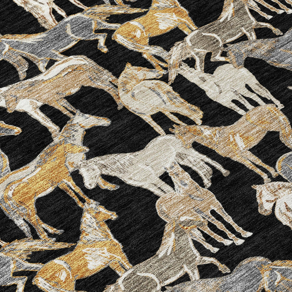 HomeRoots Horse Motif Washable Polyester Area Rug for Indoor Outdoor Patio Living Room or Foyer 5' x 8' 728733