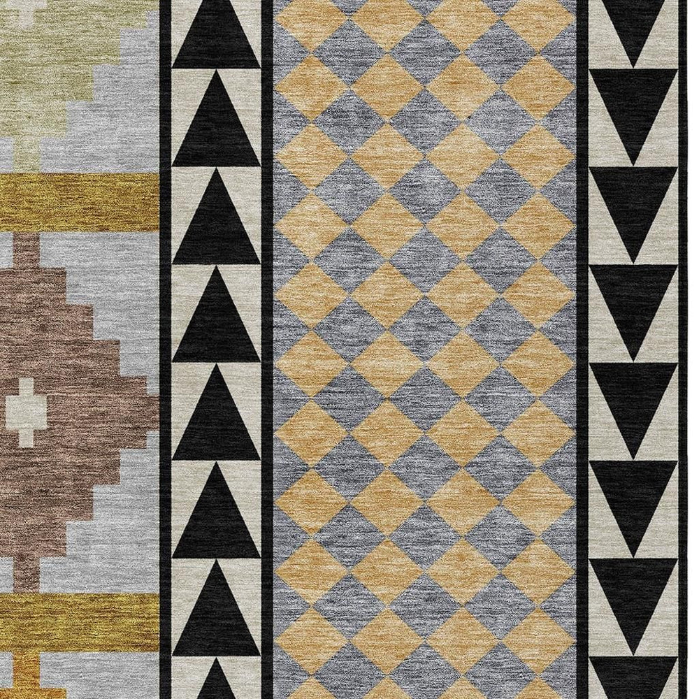 HomeRoots Southwestern Geometric Washable Polyester Area Rug for Indoor Outdoor Use with Felt Backing 5' x 8' 728841
