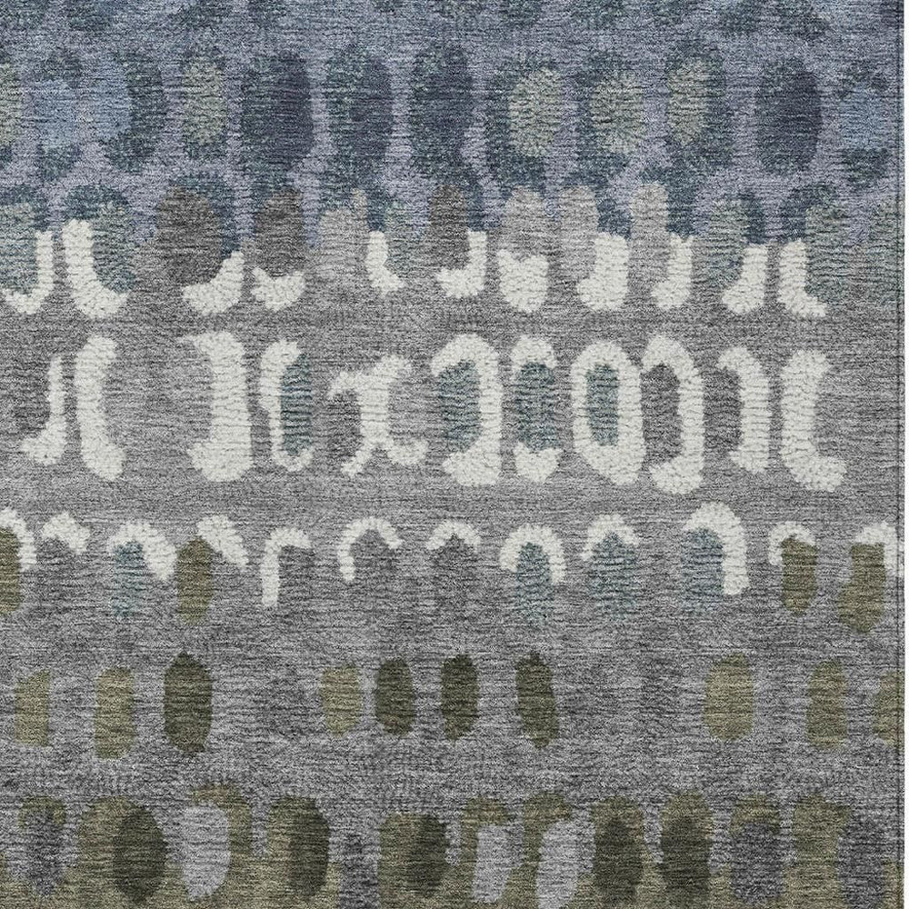 HomeRoots Geometric Polyester Area Rug Washable Stain Resistant for Indoor Outdoor Patio Living Spaces 5' x 8' 729204