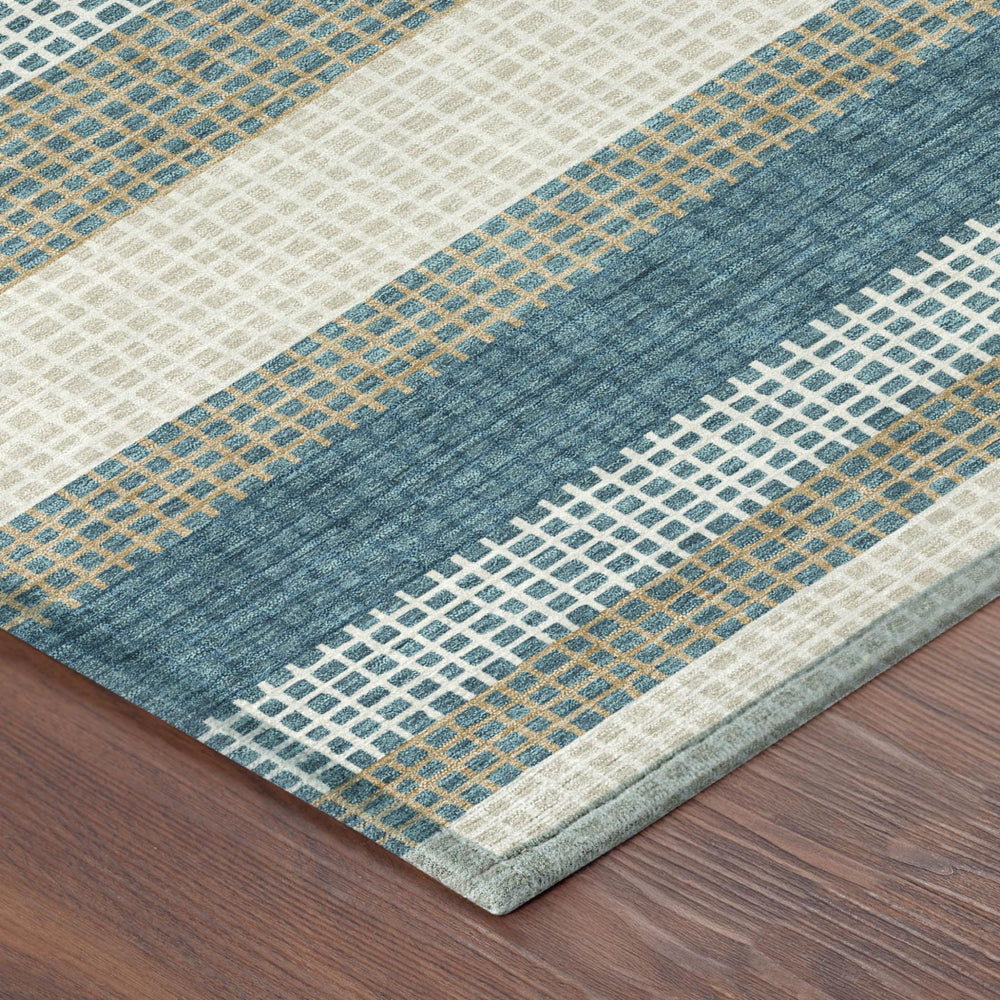 HomeRoots 8 Ft Round Striped Polyester Area Rug Washable for Patio Porch and Indoor Spaces 729277