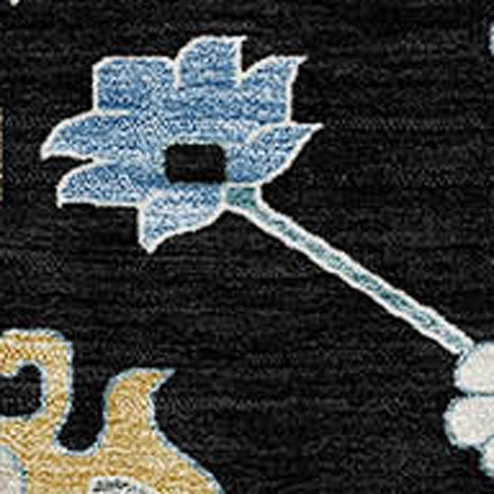 HomeRoots Oriental Polyester Area Rug Machine Washable Indoor Outdoor Uv Stain Resistant Patio Decor 5' x 8' 729354