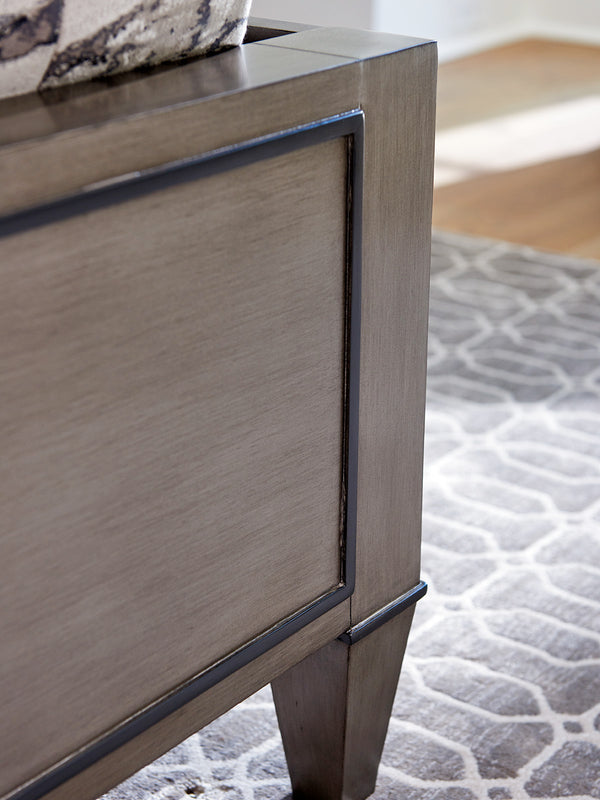 Lexington St. Tropez Upholstered Panel Bed - Luxe Design With Quilted Headboard & Elegant Silver Accents Platinum  732-134c