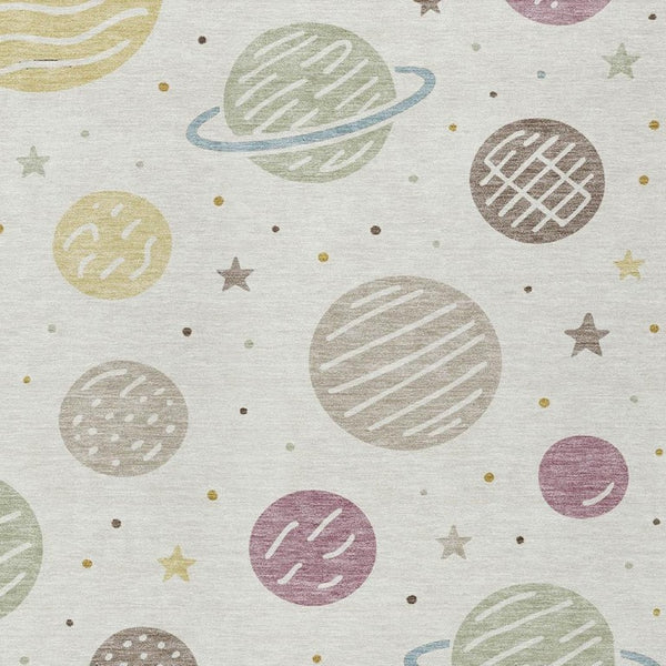 HomeRoots Floral Washable Indoor Outdoor Polyester Area Rug for Patio Living Room or Foyer 5' x 8' 733669
