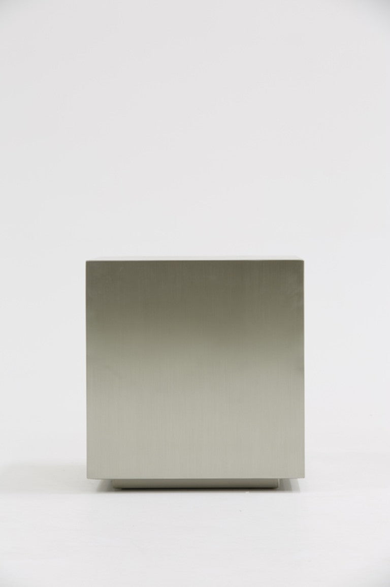 VIG Furniture Anvil Brushed Stainless Steel Cube End Table — Minimalist 18" Accent Stool/Nightstand, No Assembly VGVCET8368