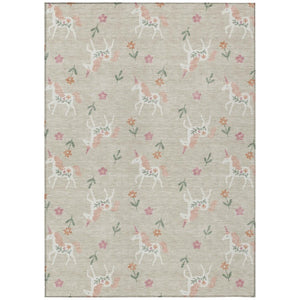 HomeRoots 5x8 Beige Gray Floral Polyester Area Rug Washable for Indoor Outdoor Spaces 735366