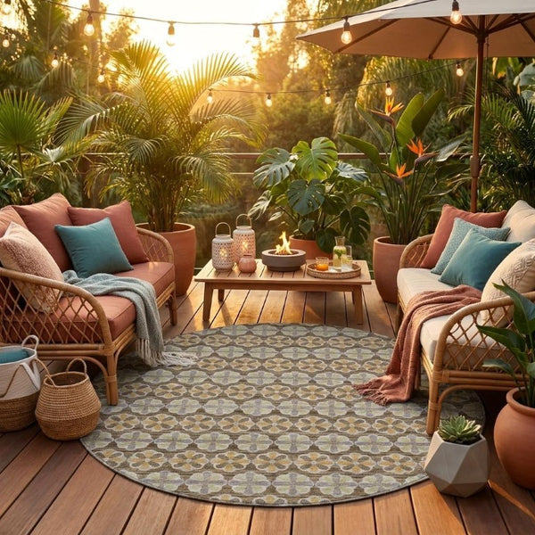 8 Foot Round Striped Polyester Area Rug Washable and Stain Resistant for Patio