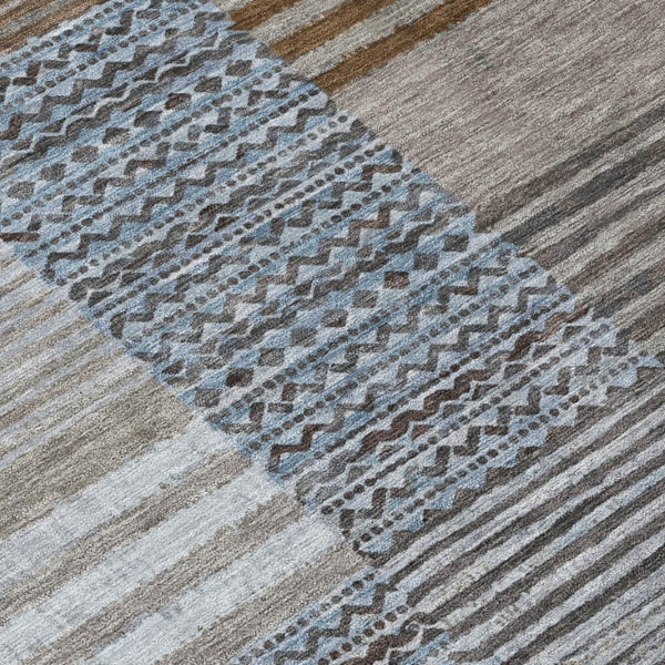 8 Ft Round Striped Polyester Area Rug Stain Resistant for Patio or Family Room