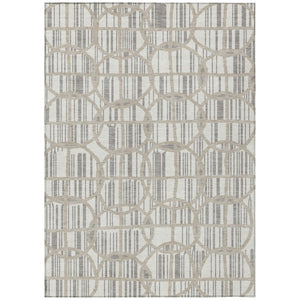 HomeRoots 5x8 Geometric Ivory Silver Polyester Indoor Outdoor Rug Stain Resistant Washable 740737