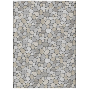 HomeRoots 9 X 12 Gray Silver Geometric Polyester Area Rug for Indoor Outdoor Living Spaces 742761