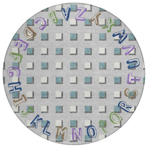 HomeRoots 8 Ft Round Geometric Polyester Area Rug Washable Stain Resistant Indoor Outdoor Silver 743131