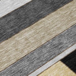 HomeRoots 8 Ft Round Geometric Polyester Rug Washable for Patio Porch Kitchen or Family Room 743275