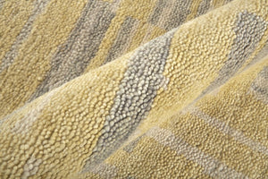 5x8 Hand Knotted Wool Abstract Area Rug in Gold and Gray Stain Resistant