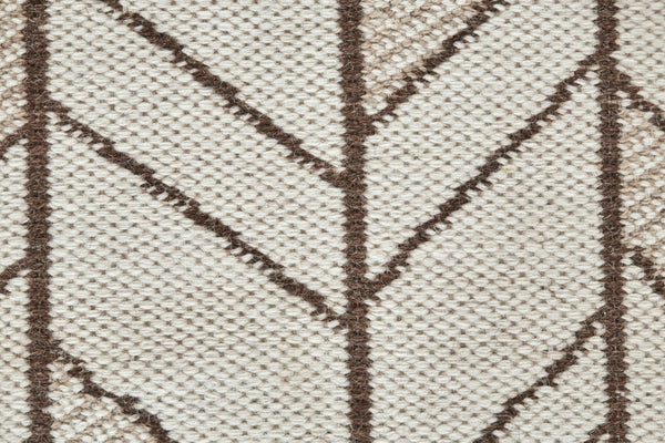 8x10 Handwoven Wool Chevron Area Rug Stain Resistant Artisan Craft for Living Room