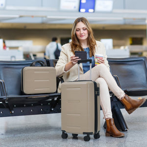 English Elm 6 Piece Hardshell Abs Travel Set with Spinner Wheels Combination Lock and Toiletry Bag Khaki N732P391465K