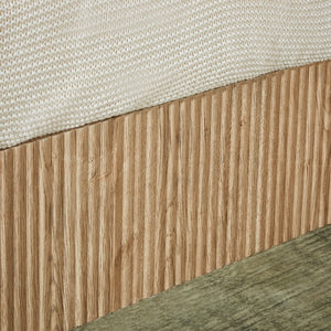 English Elm Queen Lift-Up Storage Bed Frame with Curved Wooden Design, Hydraulic Easy-Access Storage, 1000lb Capacity Oak W1820P379904