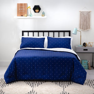 English Elm Linenspa Navy Polka Dot Microfiber Comforter Oversized King with Reversible Chic Design & Hypoallergenic Fill B350P326216